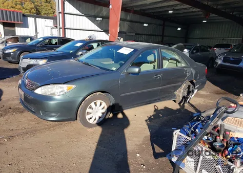 2005 Toyota Camry Le from USA, damaged, VIN 4T1BE32KX5U088903